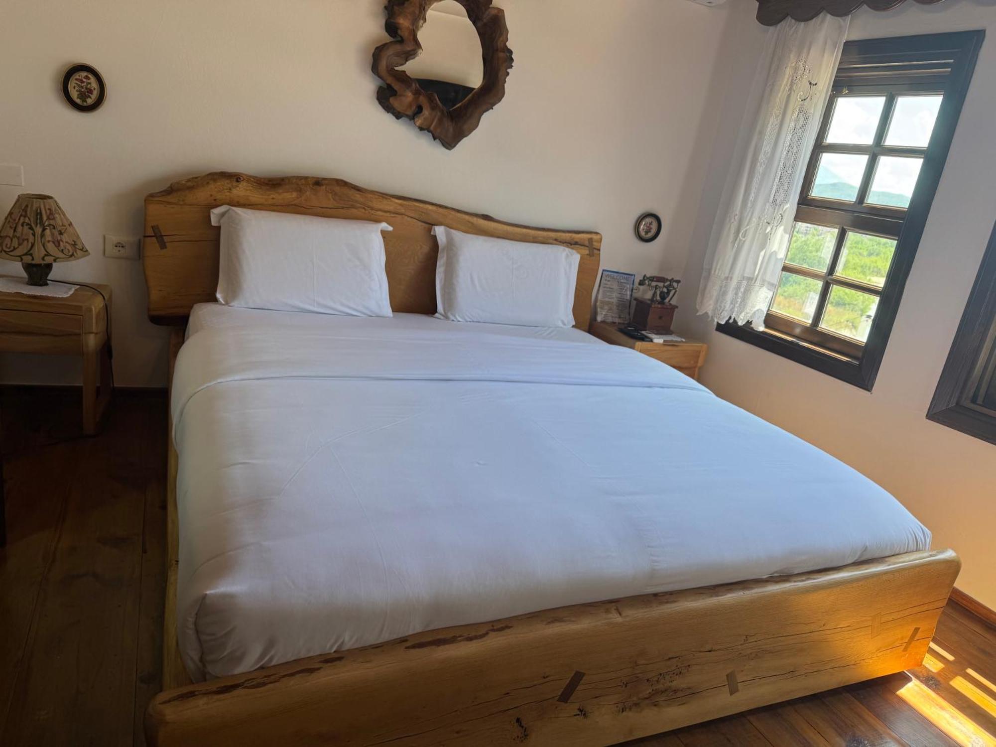 Hotel Ansel Berat Ngoại thất bức ảnh