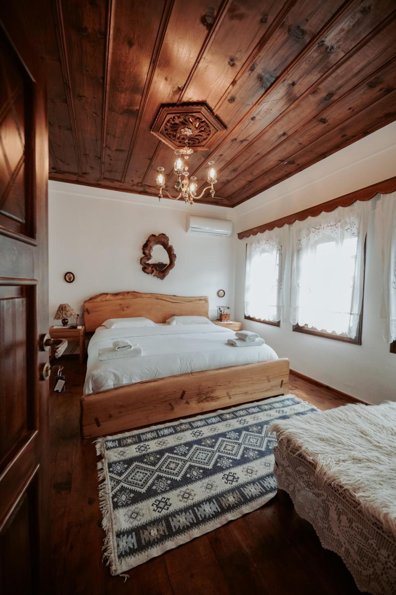 Hotel Ansel Berat Ngoại thất bức ảnh